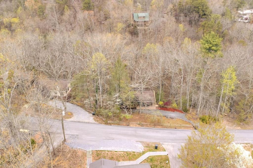 King Bed Pet Friendly Smart Lock Pigeon Forge Villa Exteriör bild